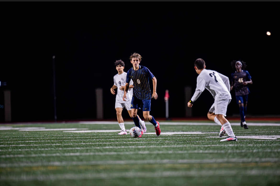 Malachi Thompson — Midfielder